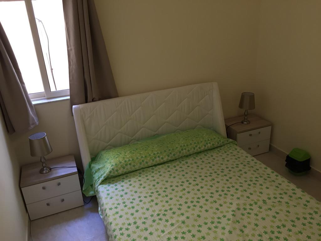 Seafront Apartment Blue Water เซนต์พอลส์เบย์ ภายนอก รูปภาพ