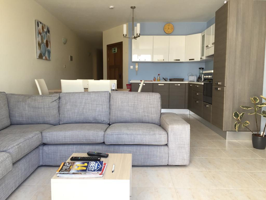 Seafront Apartment Blue Water เซนต์พอลส์เบย์ ภายนอก รูปภาพ